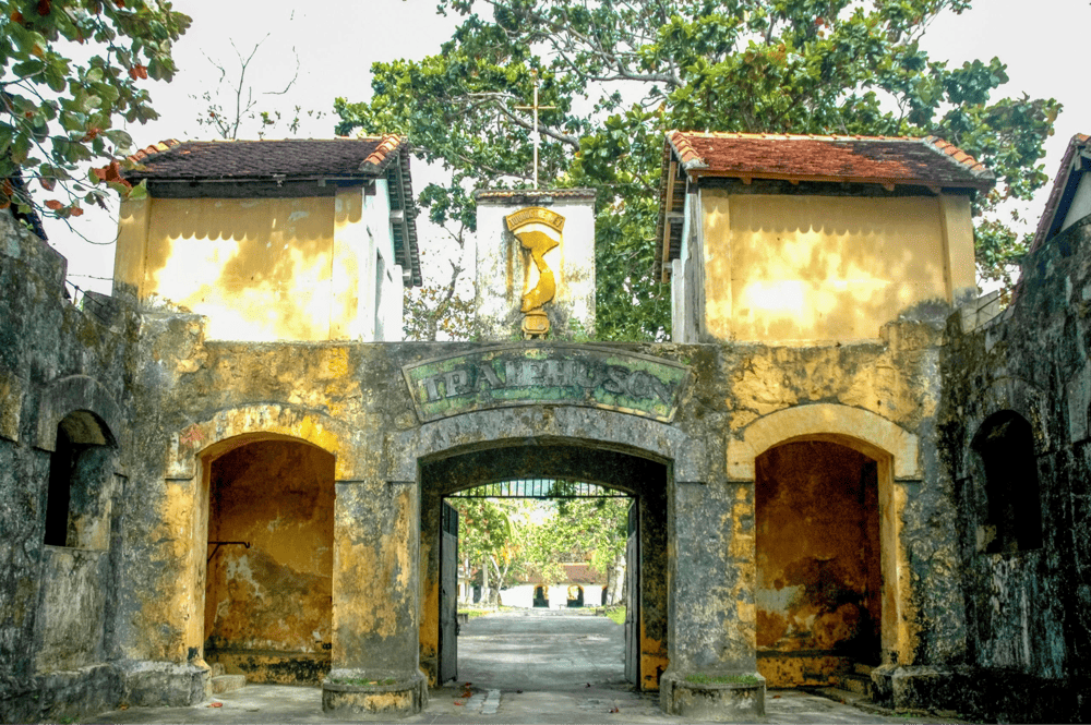 Di t&iacute;ch Trại Ph&uacute; Sơn (Nguồn: Trung t&acirc;m bảo tồn di t&iacute;ch Quốc gia C&ocirc;n Đảo)